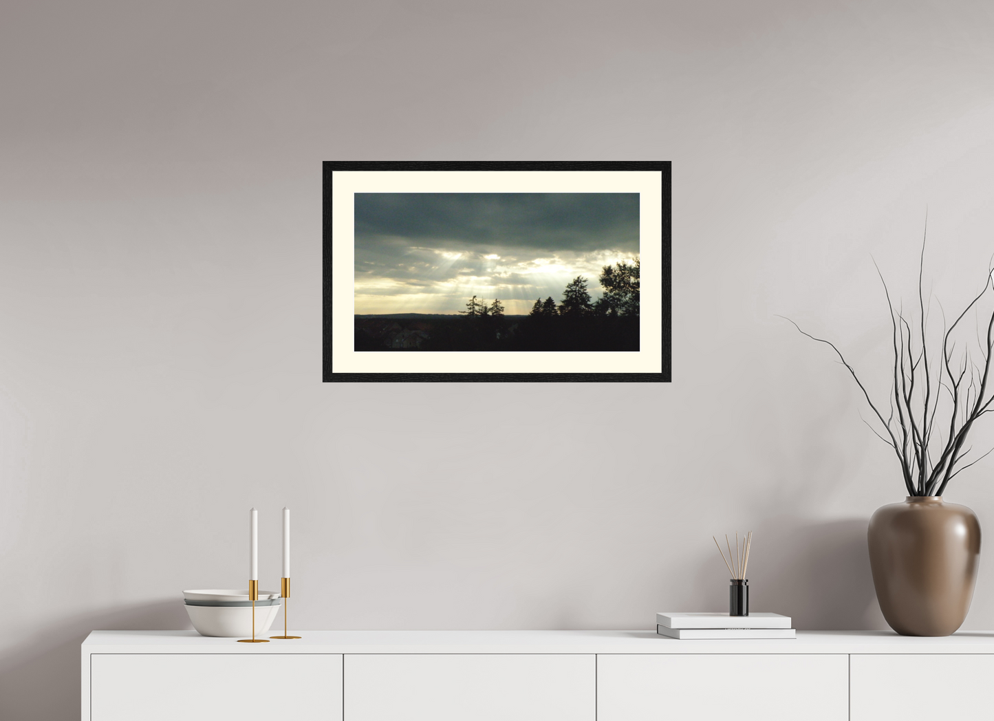 64 x 36 cm, Tirage photo avec Cadre en bois "Chêne Noir" et Passe-partout Ivoire 18h19 ¤ Août