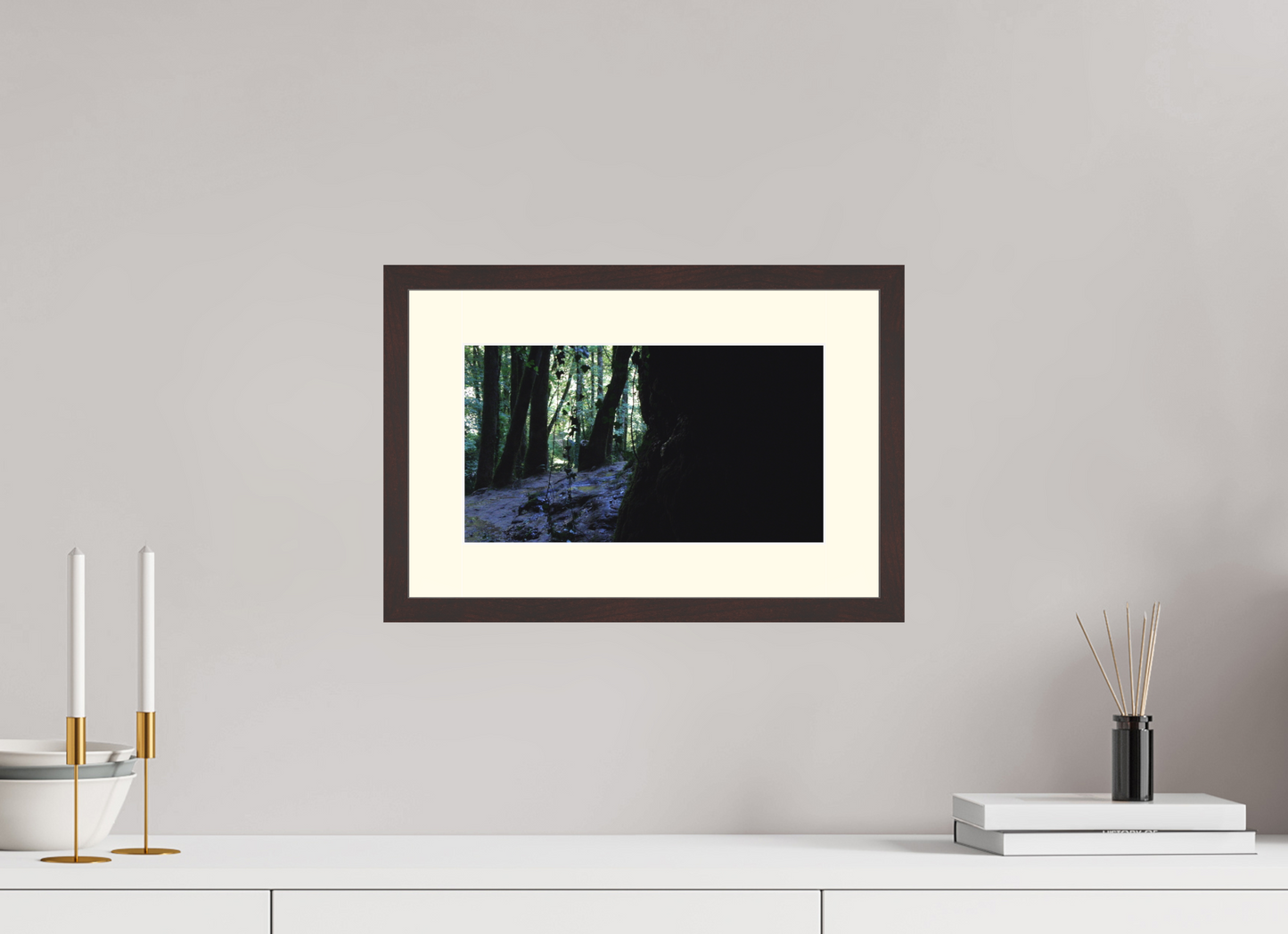 32 x 18 cm, Tirage photo avec Cadre en bois "Aulne brun" et Passe-partout Ivoire 15h38 ¤ Août