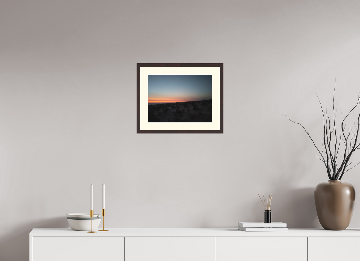 40 x 30 cm, Tirage photo avec Cadre en bois "Aulne brun" et Passe-partout Ivoire 22h25 ¤ Juillet