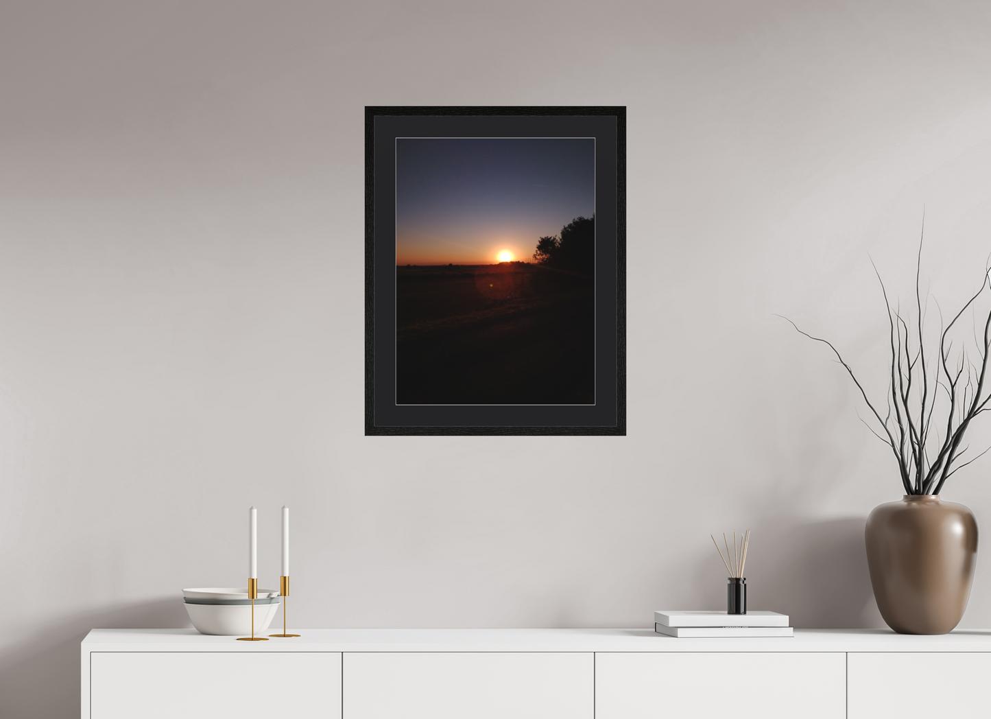 45 x 60 cm, Tirage photo avec Cadre en bois "Chêne noir" et Passe-partout Noir 06h50 ¤ Août