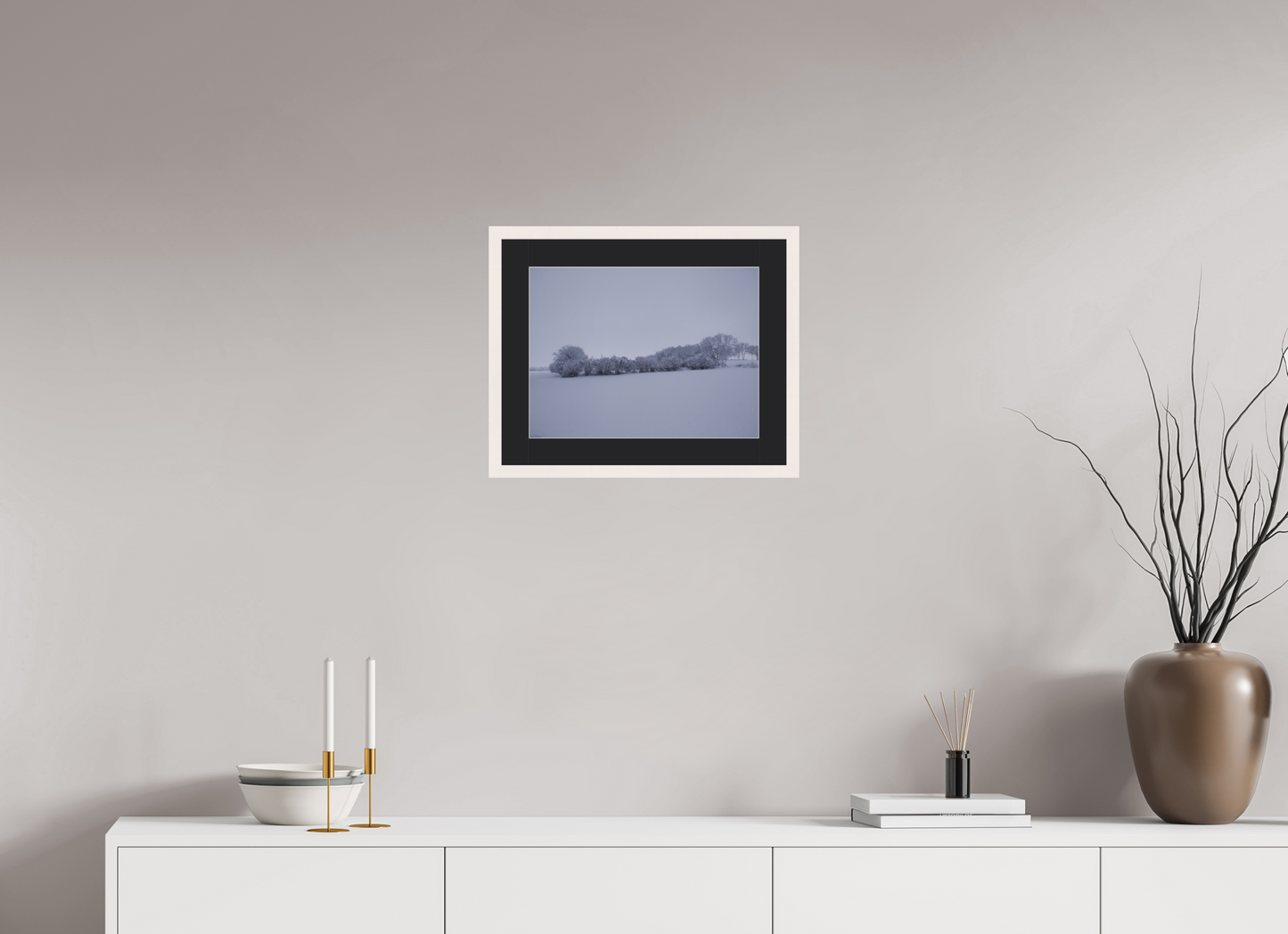 40 x 30 cm, Tirage photo avec Cadre en bois "Blanc érable" et Passe-partout Noir 09h56 ¤ Novembre