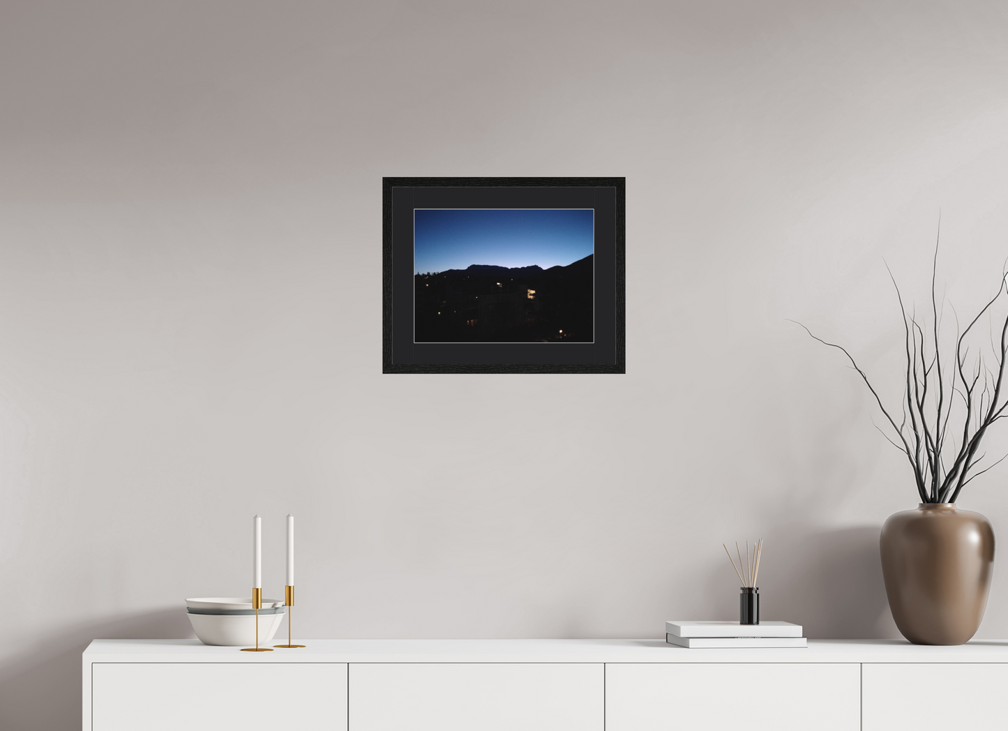 40 x 30 cm, Tirage photo avec Cadre "Chêne noir" et Passe-partout Noir 06h29 ¤ Mars