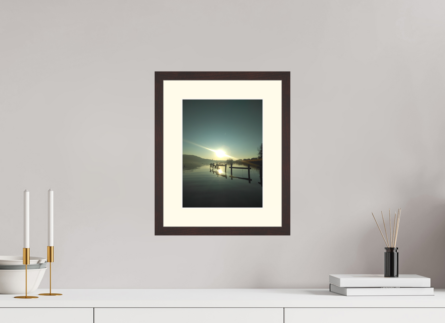 21 x 28 cm, Tirage photo avec Cadre en bois "Aulne brun" et Passe-partout Ivoire 17h11 ¤ Février