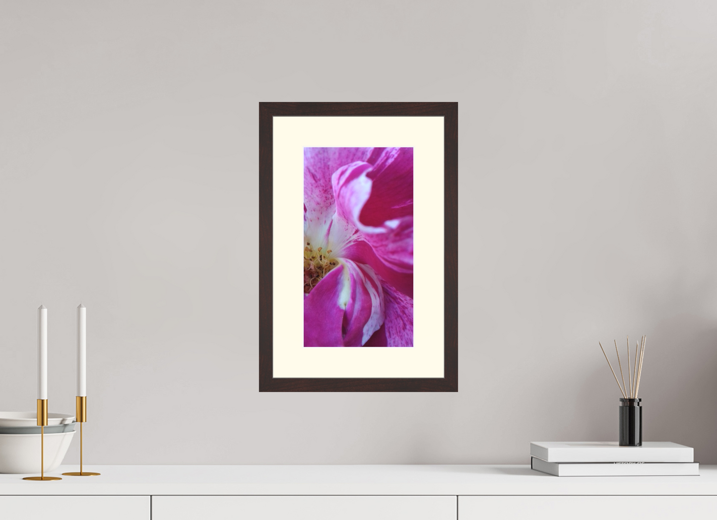 18 x 32 cm, Tirage photo avec Cadre en bois "Aulne brun" et Passe-partout Ivoire 18h27 ¤ Octobre