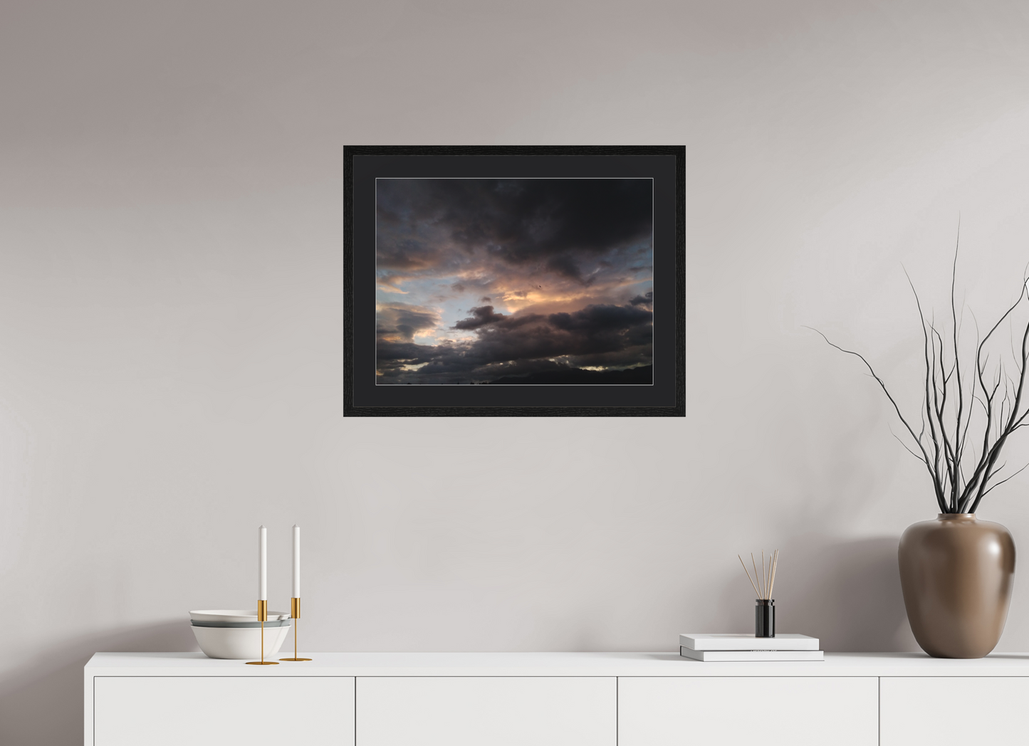 60 x 45 cm, Tirage photo avec Cadre "Chêne noir" et Passe-partout Noir 05h56 ¤ Juin