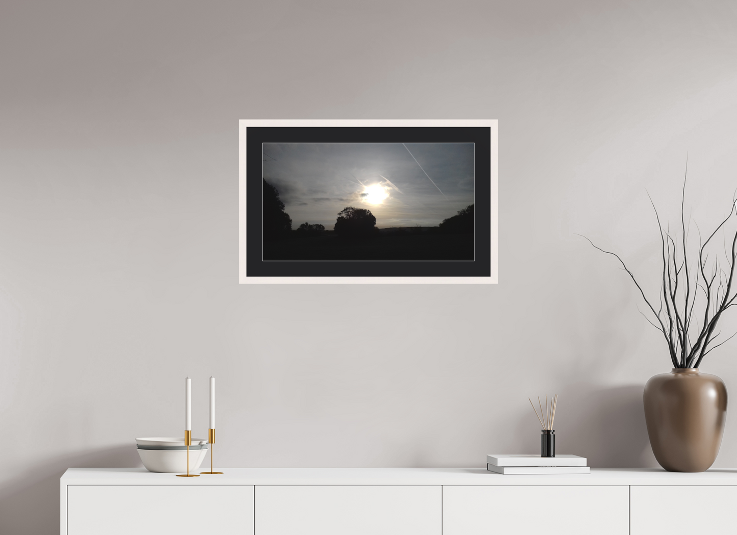 64 x 36 cm, Tirage photo avec Cadre en bois "Blanc érable" et Passe-partout Noir 08h38 ¤ Septembre