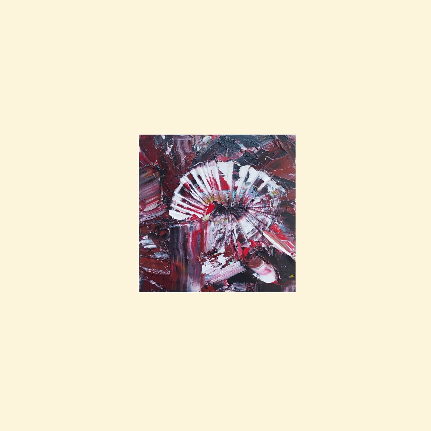 L'image représente un tableau abstrait aux couleurs principales rouge, rose et blanc. Ses dimensions sont de 20 cm par 20 cm. Il a été créé à la peinture à l'huile avec un travail au couteau. Il présente des empâtements et des reliefs, des traits expressifs. Le tableau a été peint à la peinture à l'huile par la peintre autodidacte Maeva J.
