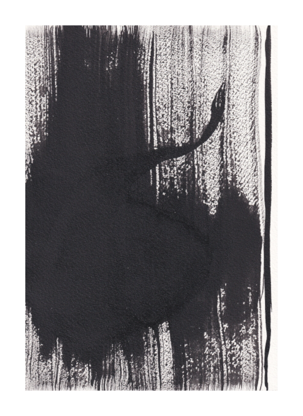 L'image représente un tableau abstrait à l'encre noire sur fond blanc. C'est une oeuvre de l'artiste peintre Maeva J., son titre est "Perception". 