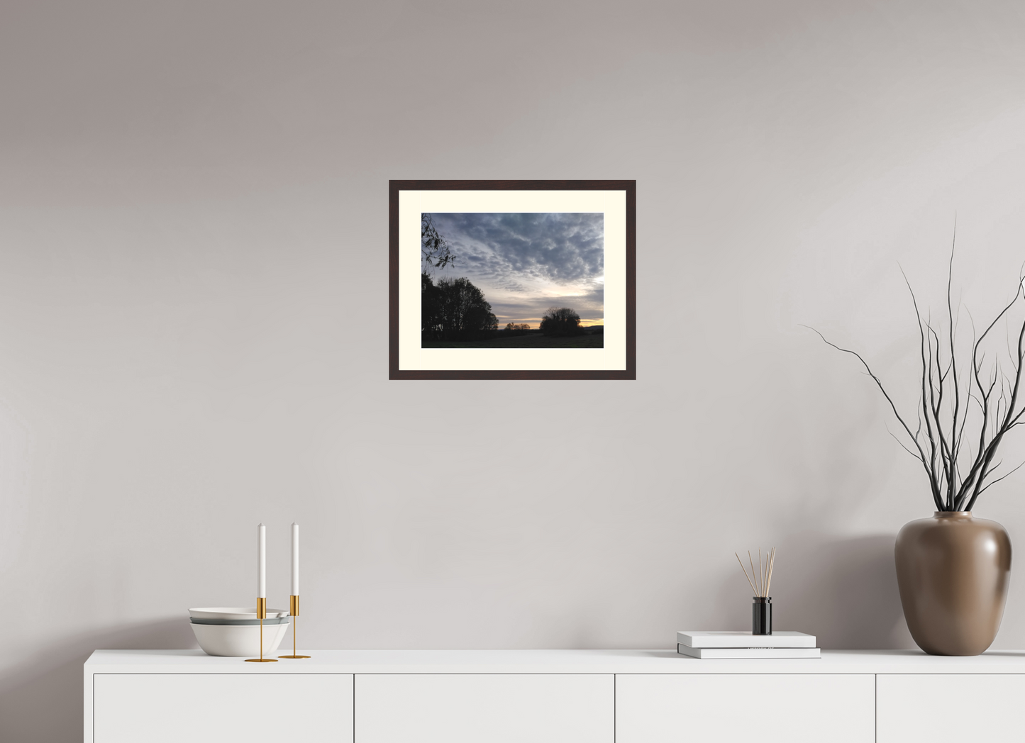 40 x 30 cm, Tirage photo avec Cadre en bois "Aulne brun" et Passe-partout Ivoire 08h02 ¤ Novembre