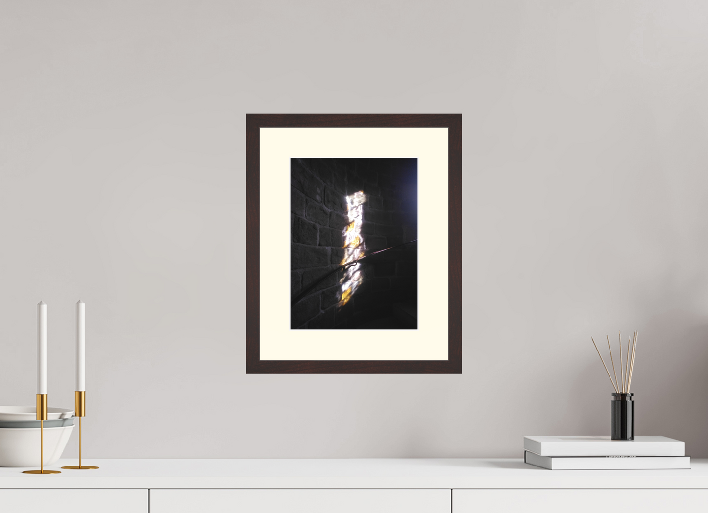 21 x 28 cm, Tirage photo avec Cadre en bois "Aulne brun" et Passe-partout Ivoire 15h49 ¤ Octobre