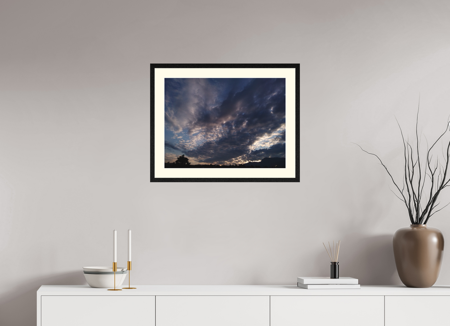 60 x 45 cm, Tirage photo avec Cadre en bois "Chêne Noir" et Passe-partout Ivoire 06h27 I ¤ Juin